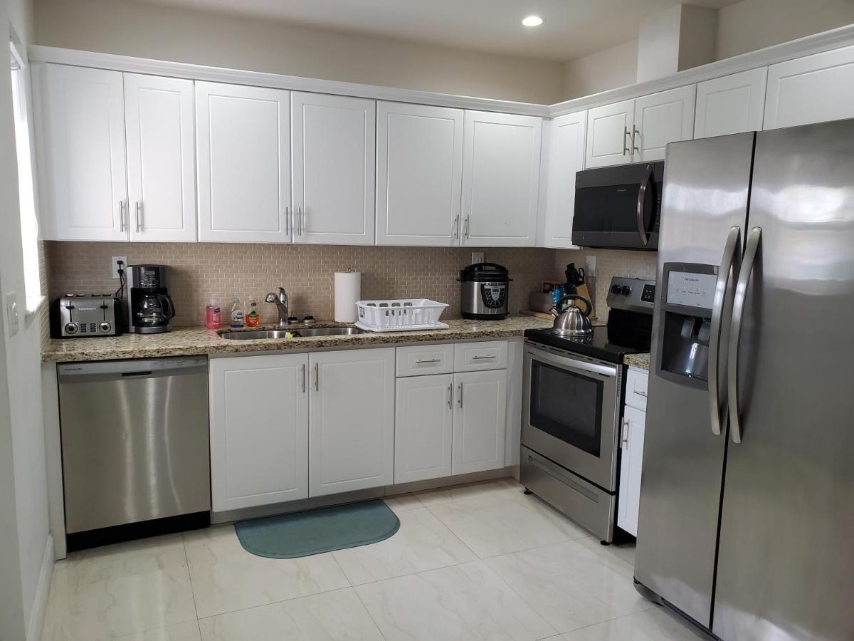 Miami-Airport Oasis Vip House Villa ภายนอก รูปภาพ