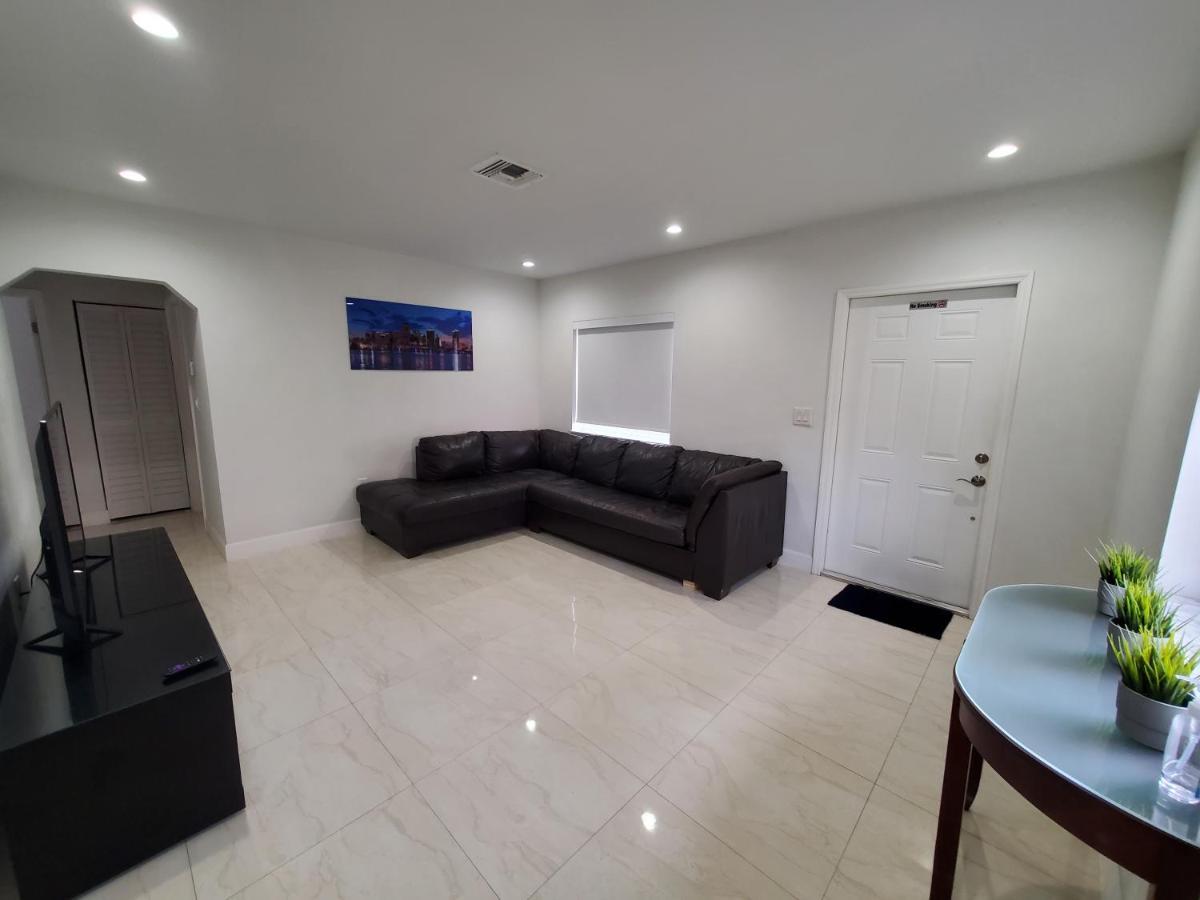 Miami-Airport Oasis Vip House Villa ภายนอก รูปภาพ