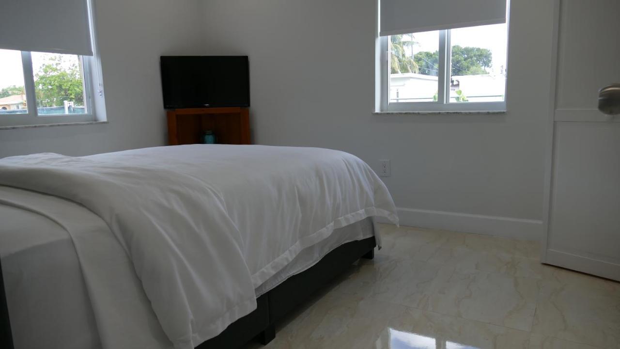 Miami-Airport Oasis Vip House Villa ภายนอก รูปภาพ